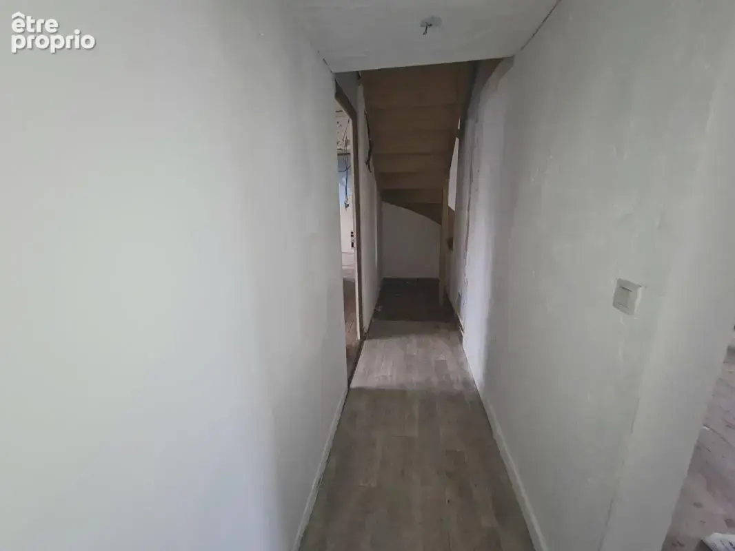 Exclusivité - Le Croisty - Maison de 135.36 m2 - 6 pièces - 3 chambres  -  Jardinet 20 m2 - Prix 123.000 - photo 11