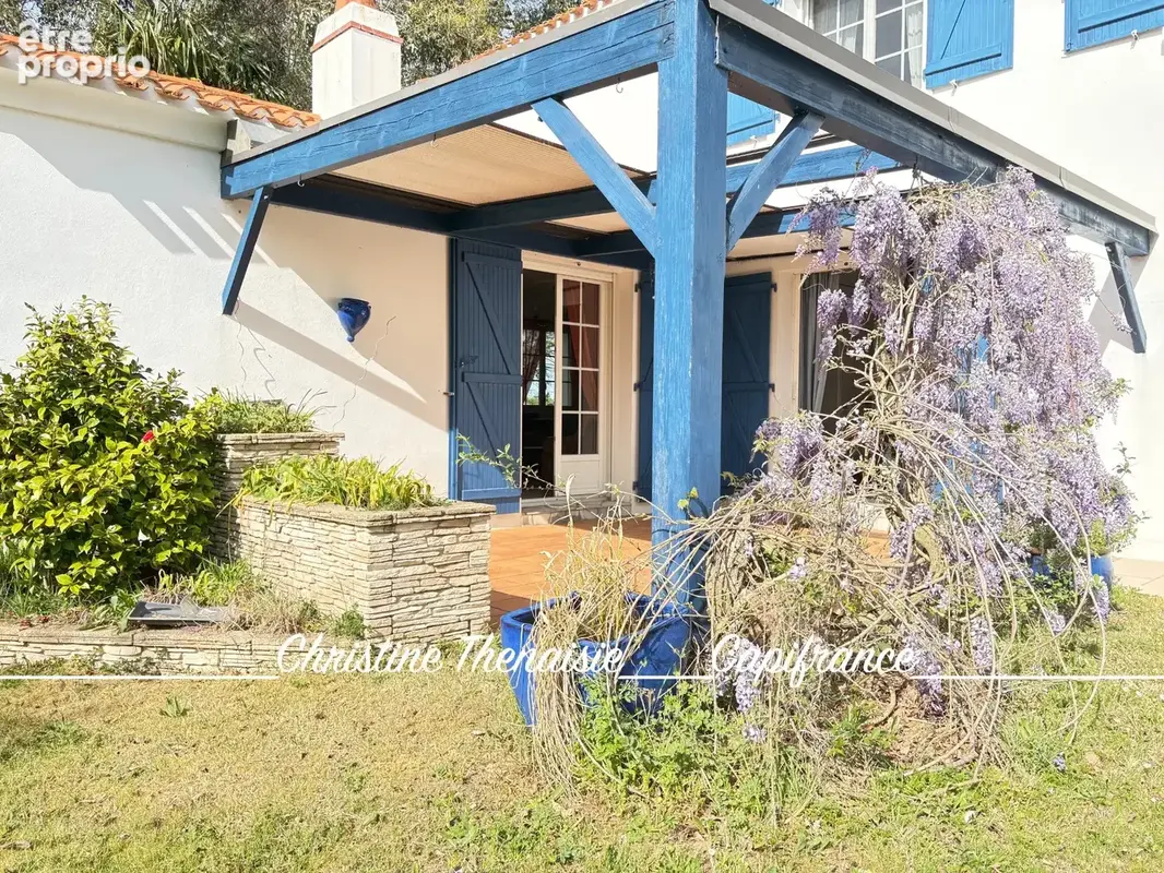 Maison à vendre sur un terrain de 2000 m2 - 4 chambres - Bureau - 3 salles d'eau - 3 wc - Dépendance de 110 m2 et garages LA GAR - photo 34