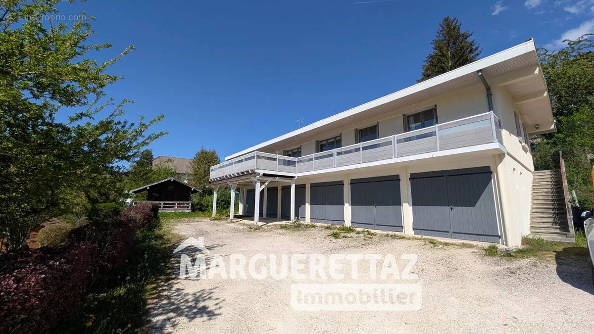 Maison à VIUZ-EN-SALLAZ