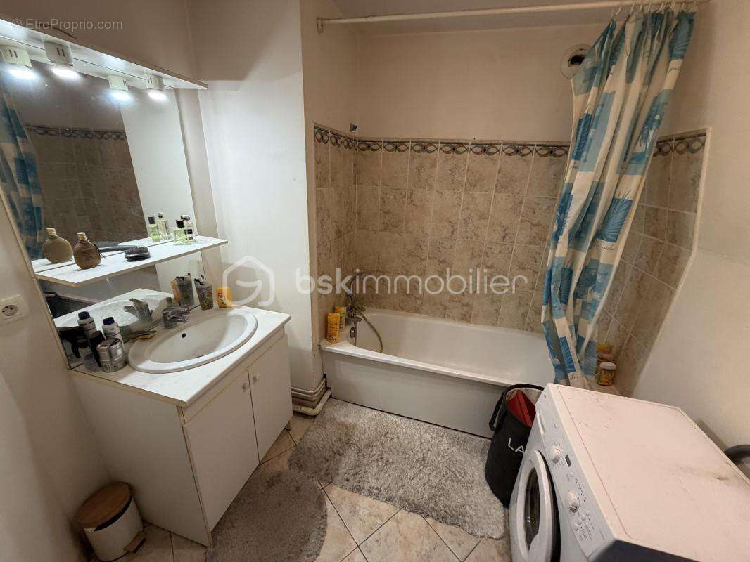 Appartement à CORBEIL-ESSONNES