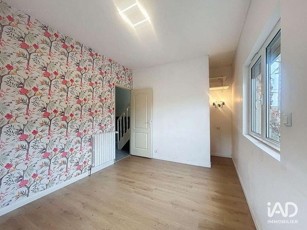 Maison 127 m² à Labastide-Saint-Sernin  - photo 9