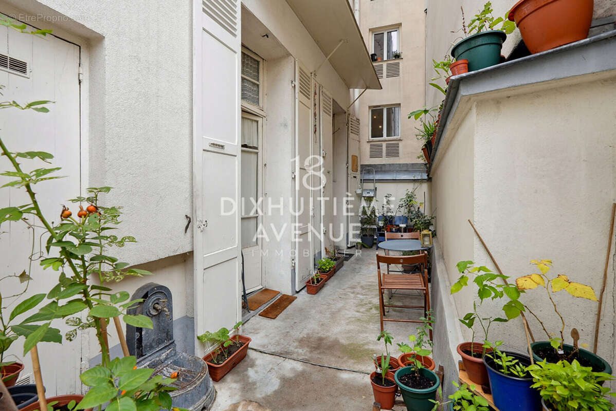 Appartement à PARIS-18E