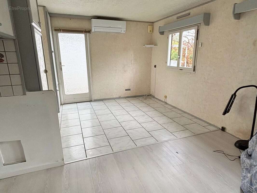 Maison à ROQUEBRUNE-SUR-ARGENS