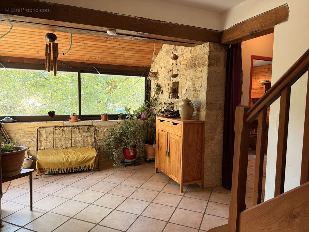 Maison Traditionnelle T5 - 142m2 sur 6300m2 de jardin - photo 4