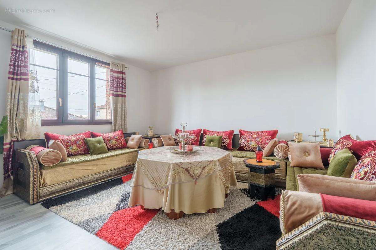 Maison à CHALINDREY