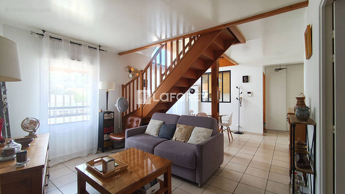 Appartement à JUVISY-SUR-ORGE