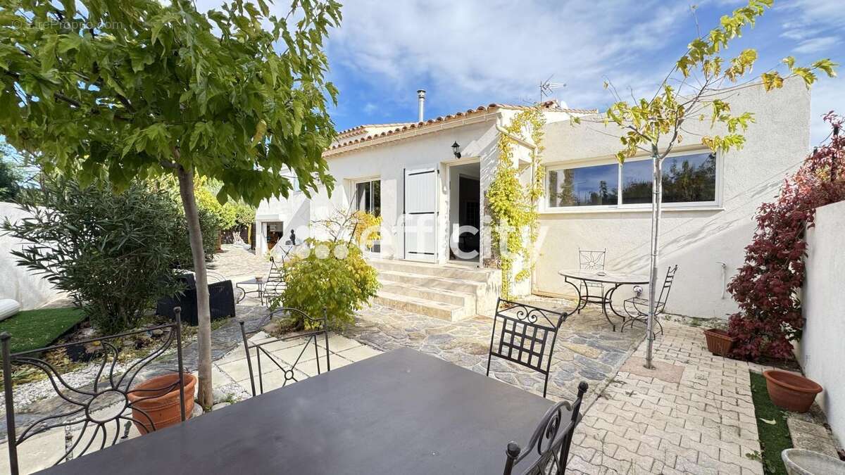 Maison à LA LONDE-LES-MAURES
