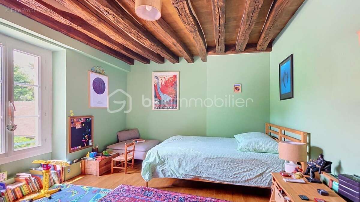 Maison de caractère 210 m² habitables (226 m² au sol) avec piscine chauffée, dépendances et jardin arboré - photo 11