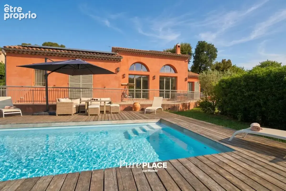 Maison à VALLAURIS