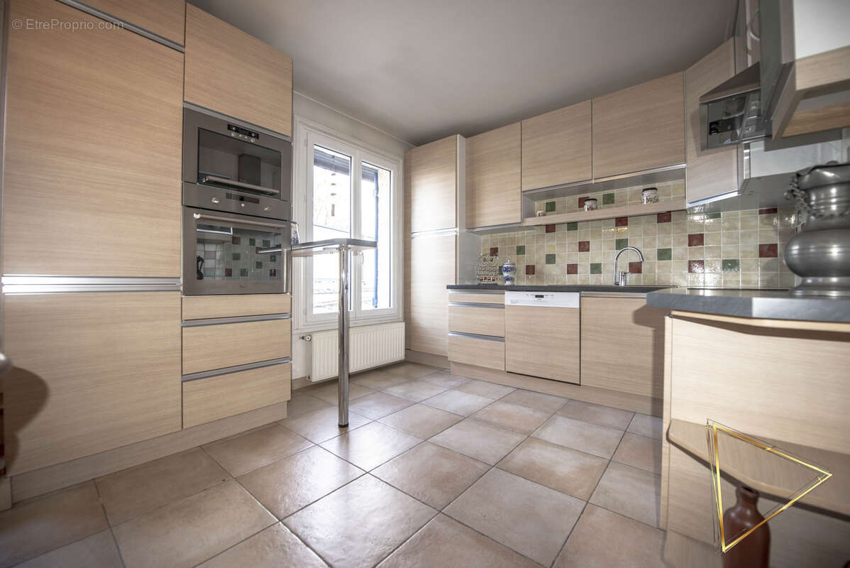 Maison à LIMEIL-BREVANNES