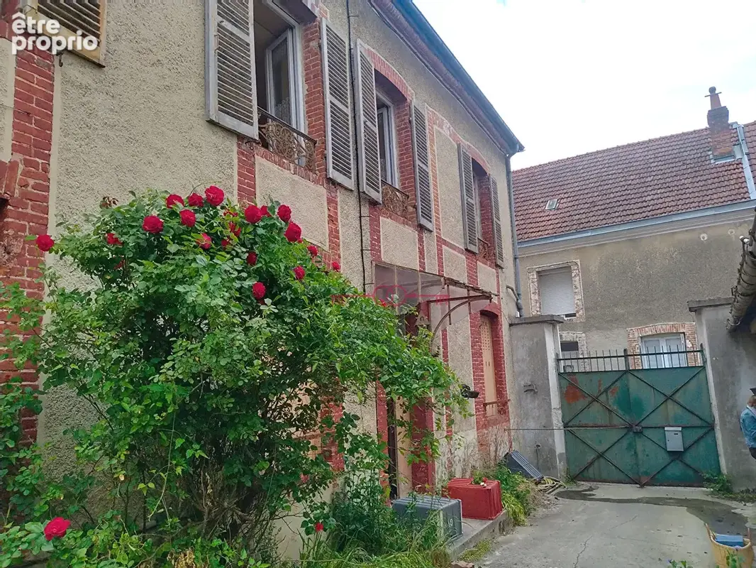 Maison à AY