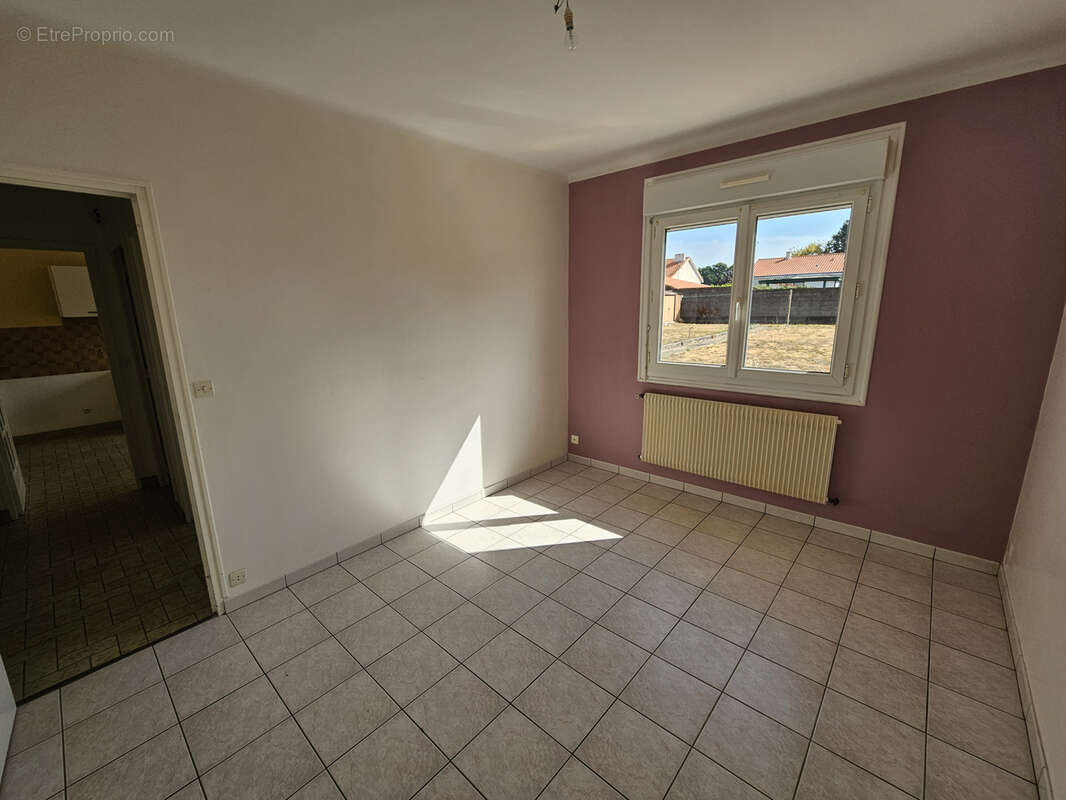 Maison de plain-pied   Centre-bourg de Paulx (44270) - photo 7