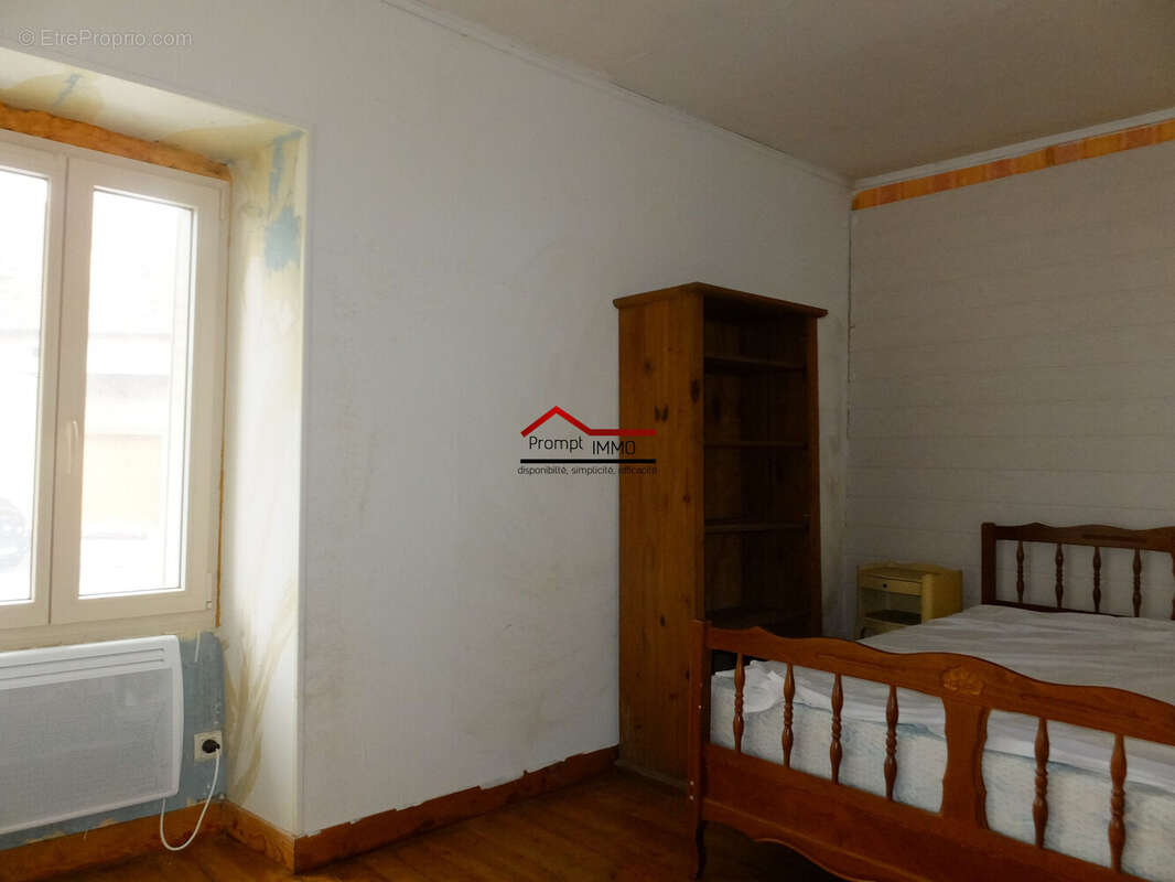 Maison à THENEUILLE