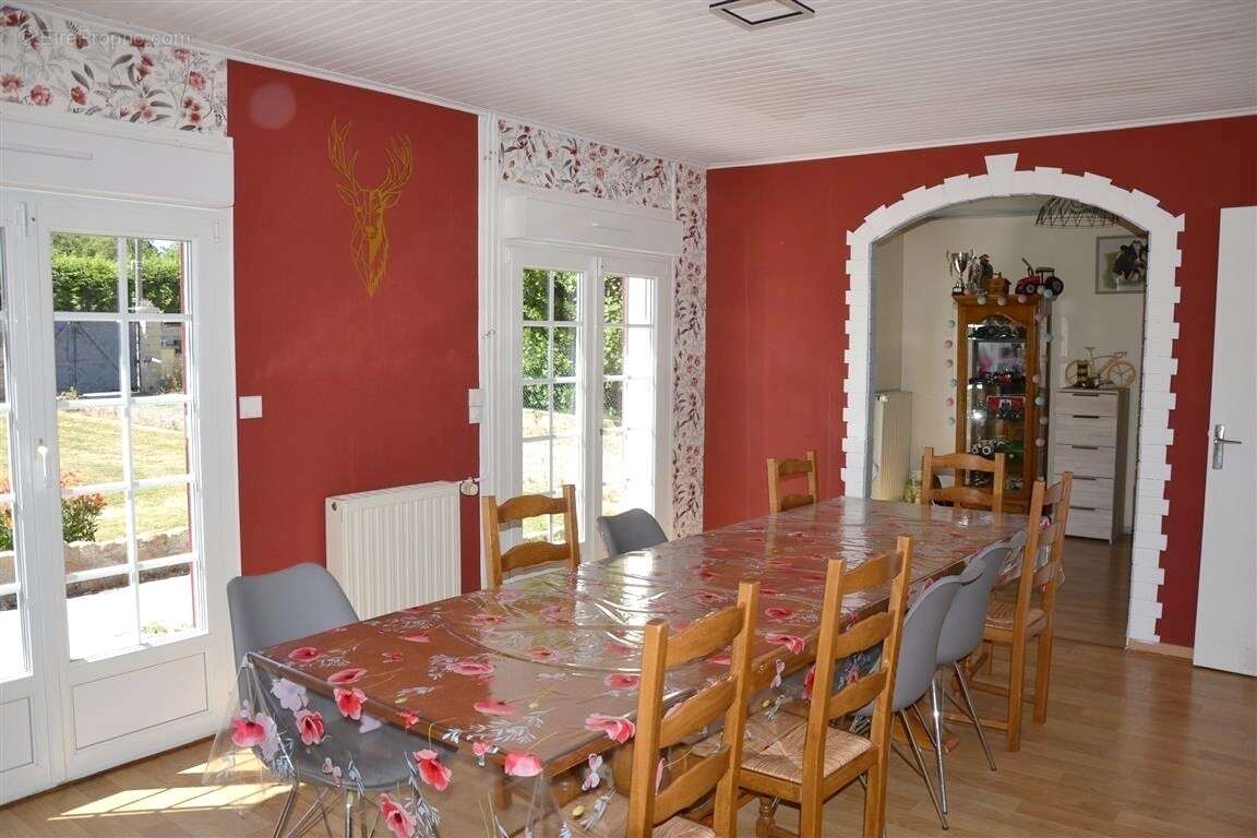 Maison 94 m² à Courmenil  - photo 2