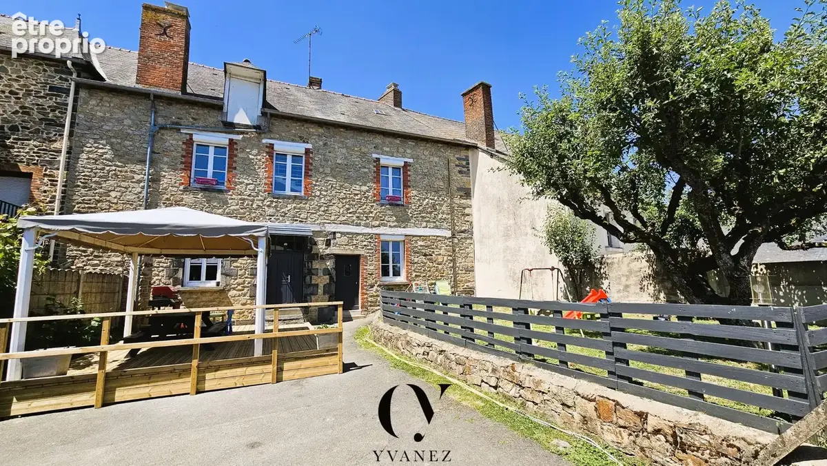 Maison 138 m2 sur terrain de 520 m2 avec 4 chambres, terrasse, cour et jardin exposé Sud, double carport, cave - photo 2