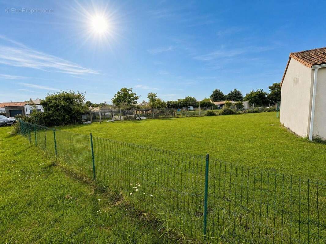 Terrain 357 m² à Cheix-En-Retz  - photo 3