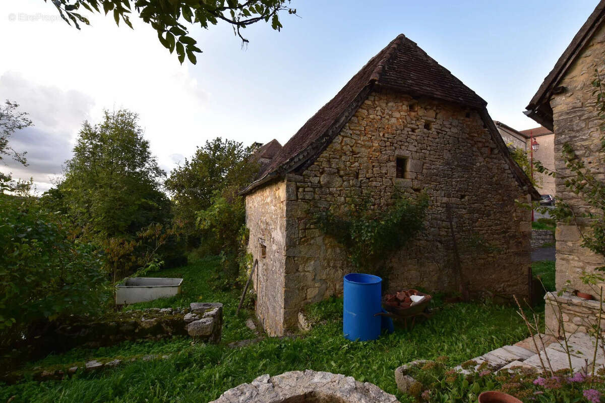 Maison 70 m² à Saint-Cernin  - photo 2