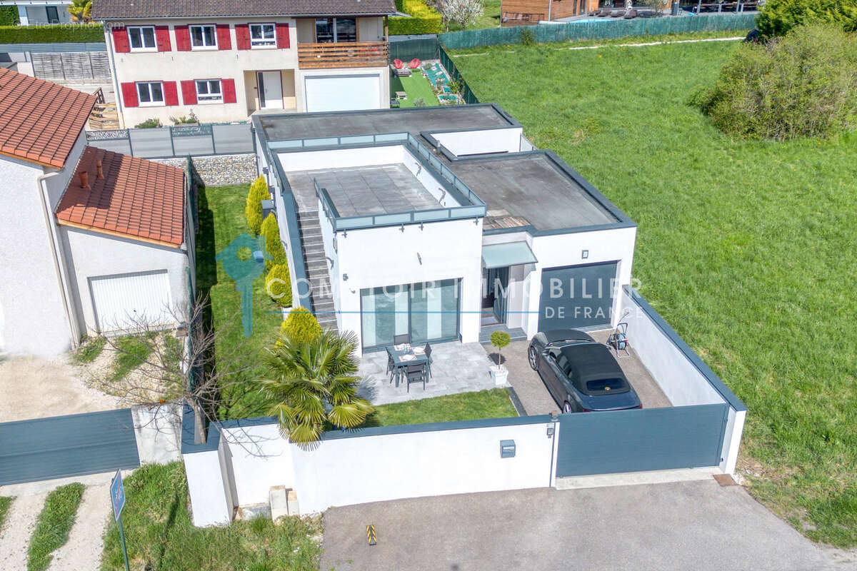 Maison à LUMBIN