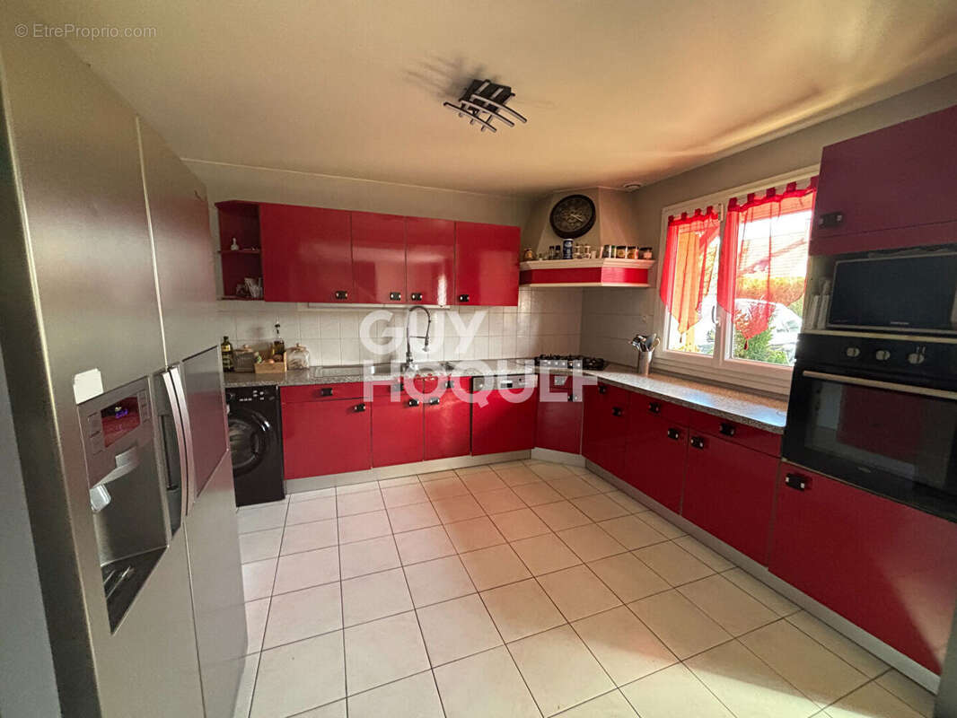 Maison à NEUFMOUTIERS-EN-BRIE