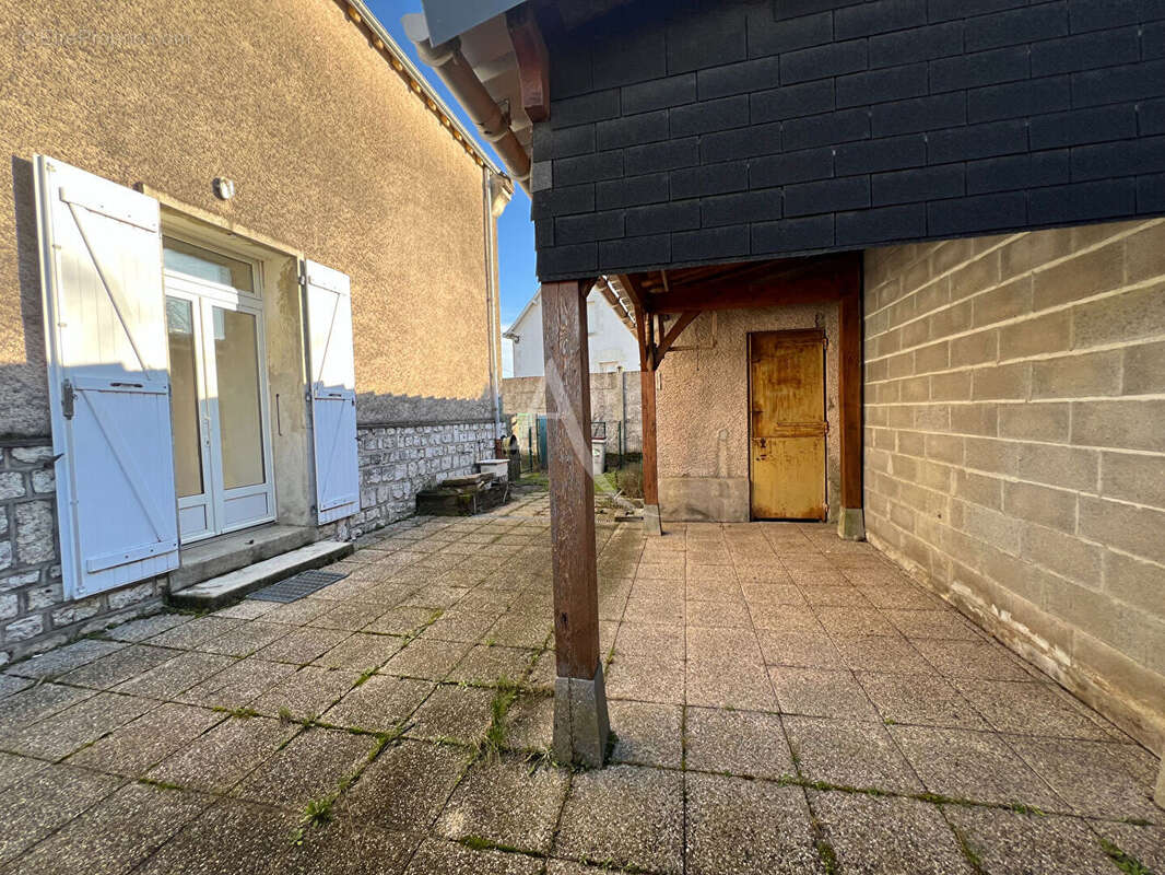 Maison à MONTRICHARD
