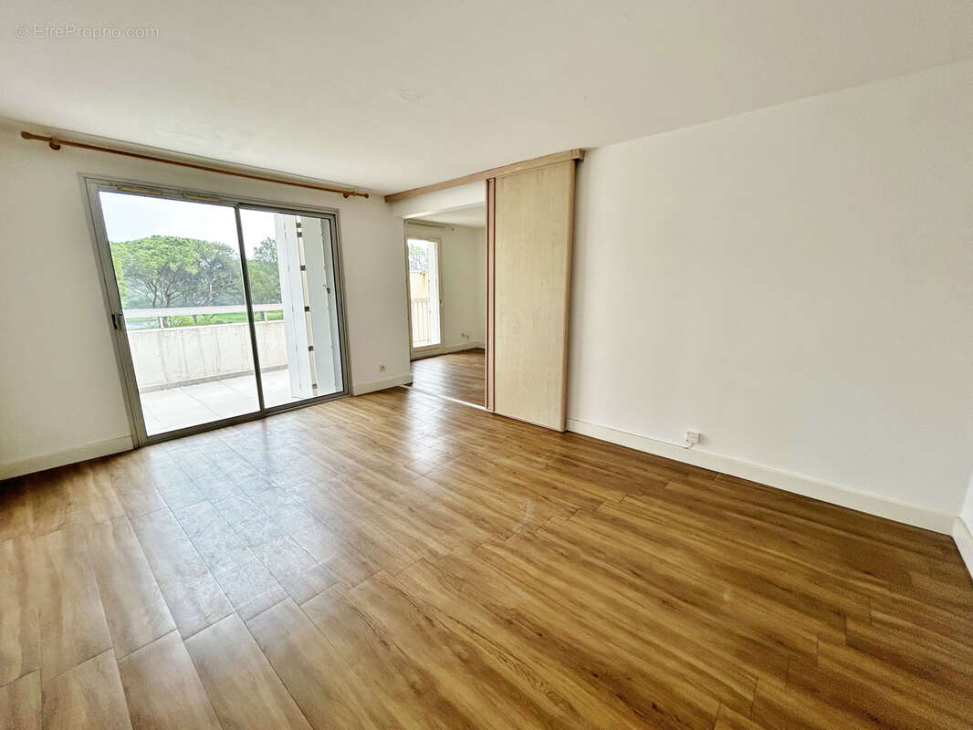 Appartement à SAINT-RAPHAEL