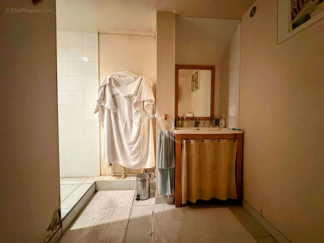 Maison à SAINT-JEAN-DE-BRAYE