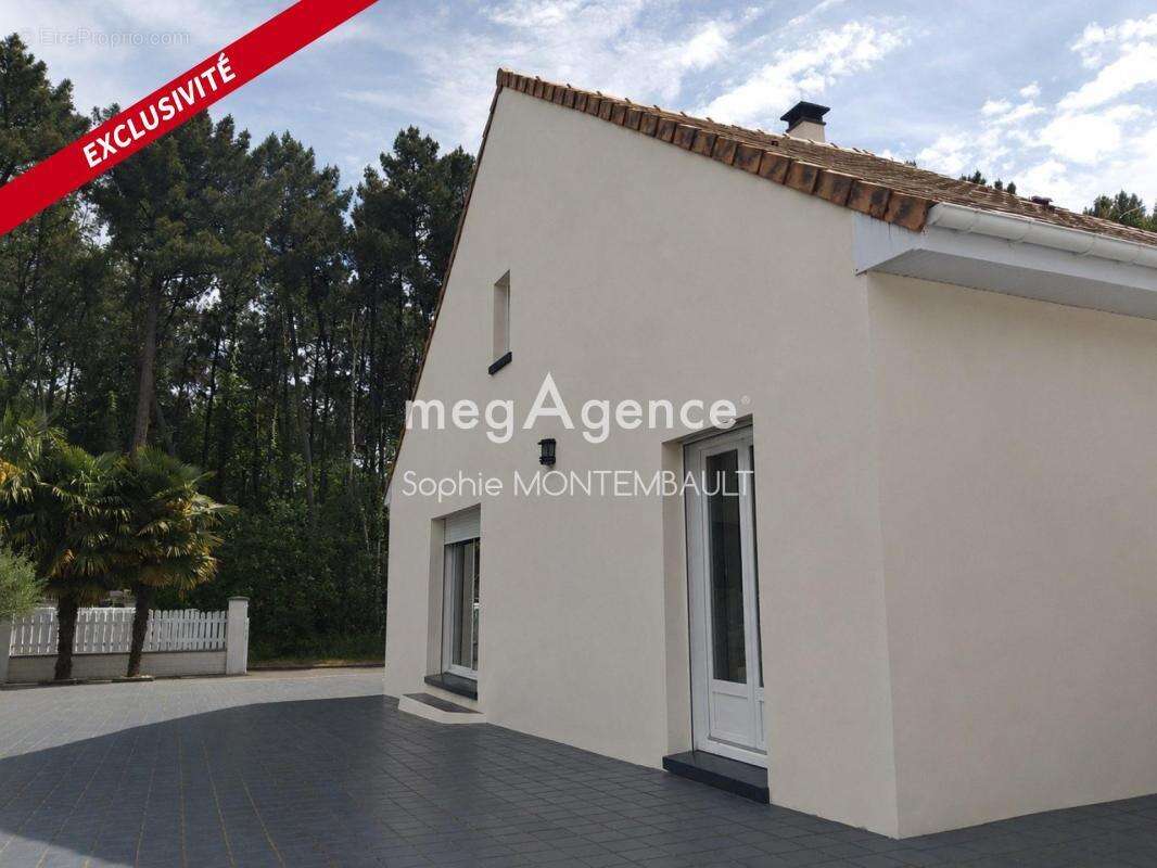 Maison de ville entièrement neuve et meublée avec terrain attenant constructible et places de parking - photo 8