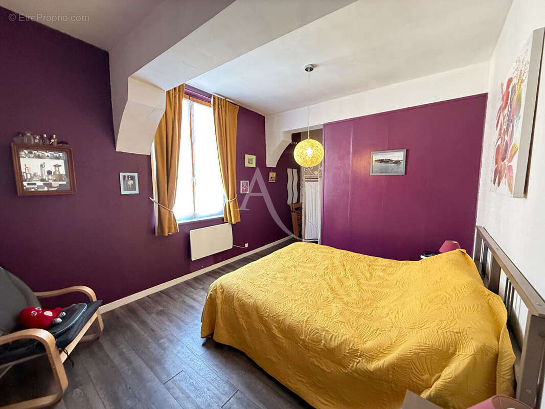 Maison à CHATEAU-GONTIER