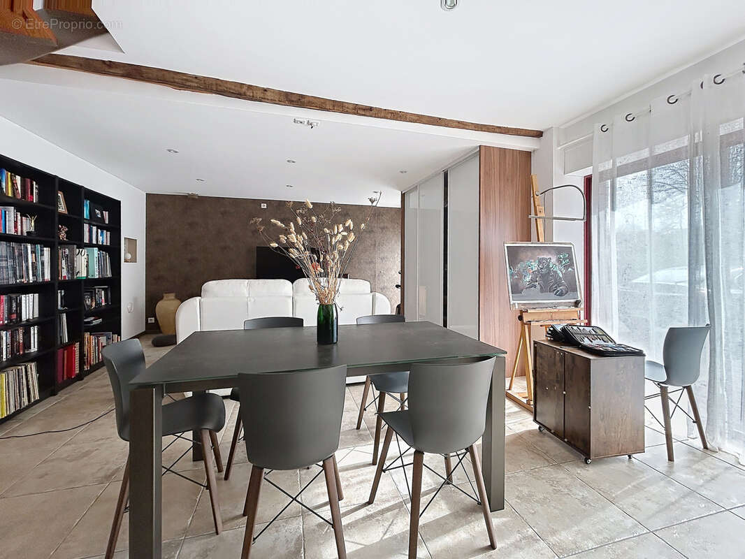 Maison à BRIGNAC-LA-PLAINE