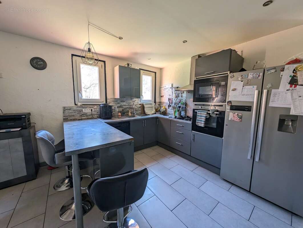 Appartement à PEILLON