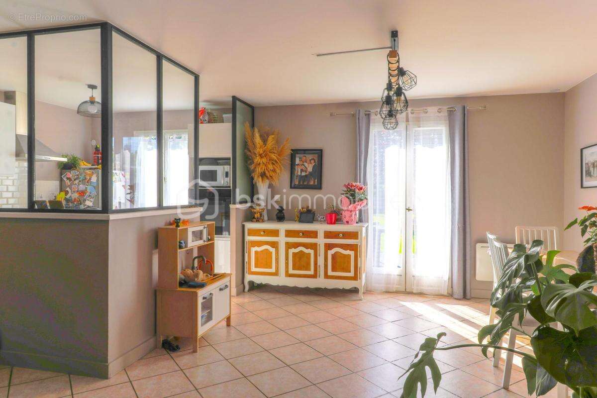 Maison à LA FERTE-ALAIS