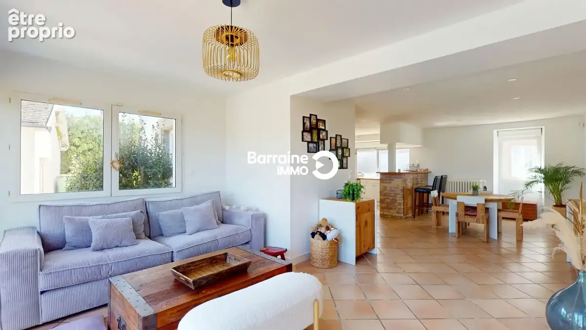BARRAINE IMMO - A VENDRE EN EXCLUSIVITE : Maison familiale au coeur de Saint-Renan - Réf : PZ00394-FL - photo 5