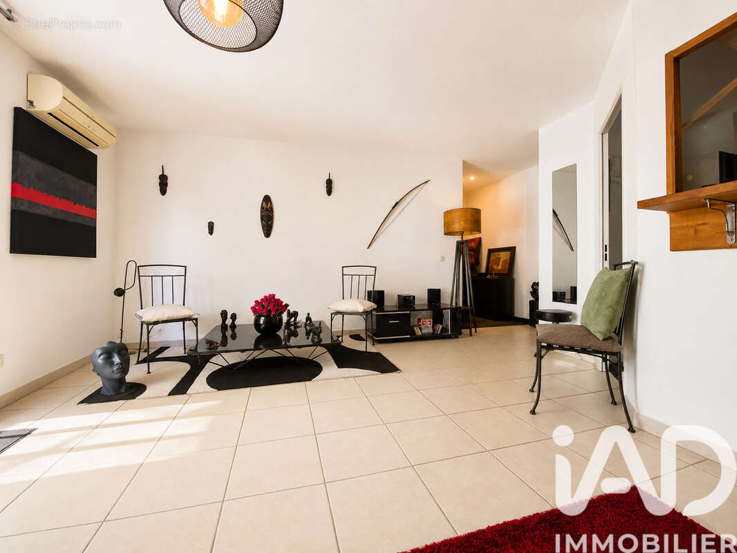Photo 3 - Appartement à MARSEILLE-9E