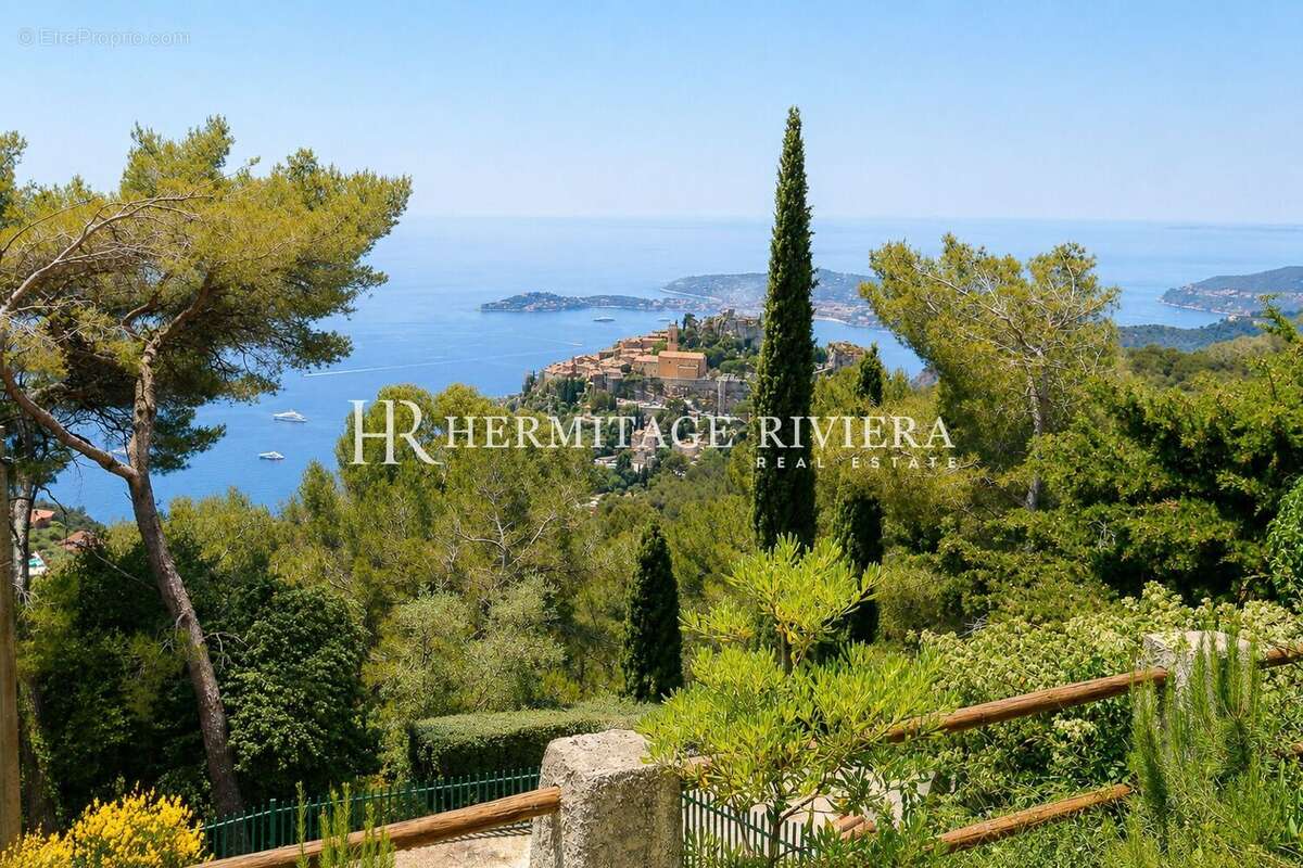 Maison 320 m² à Eze  - photo 6