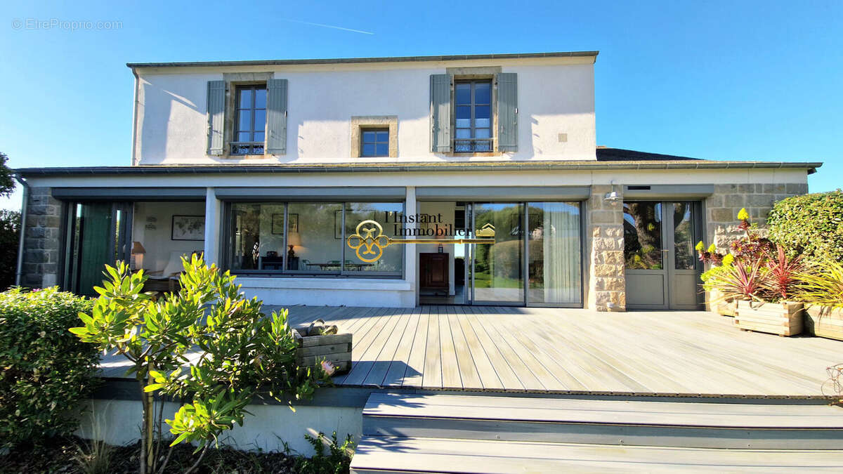 Maison à PLOUGASNOU
