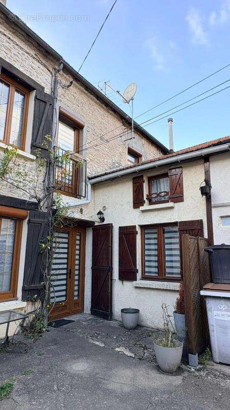 Maison à ANGERVILLE