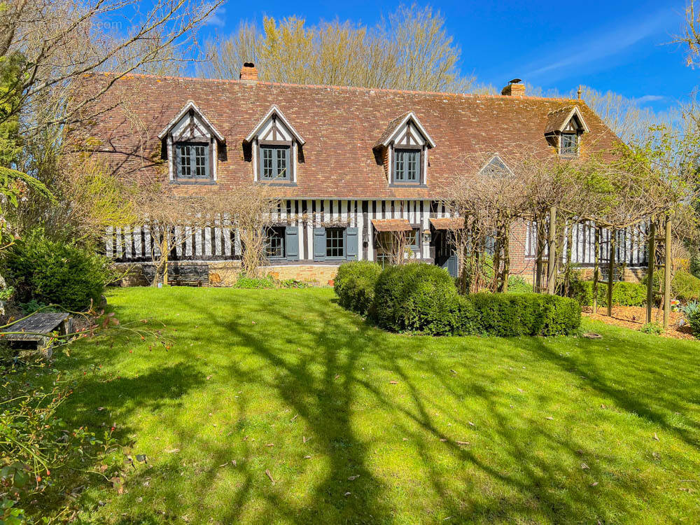 Maison à LE RENOUARD