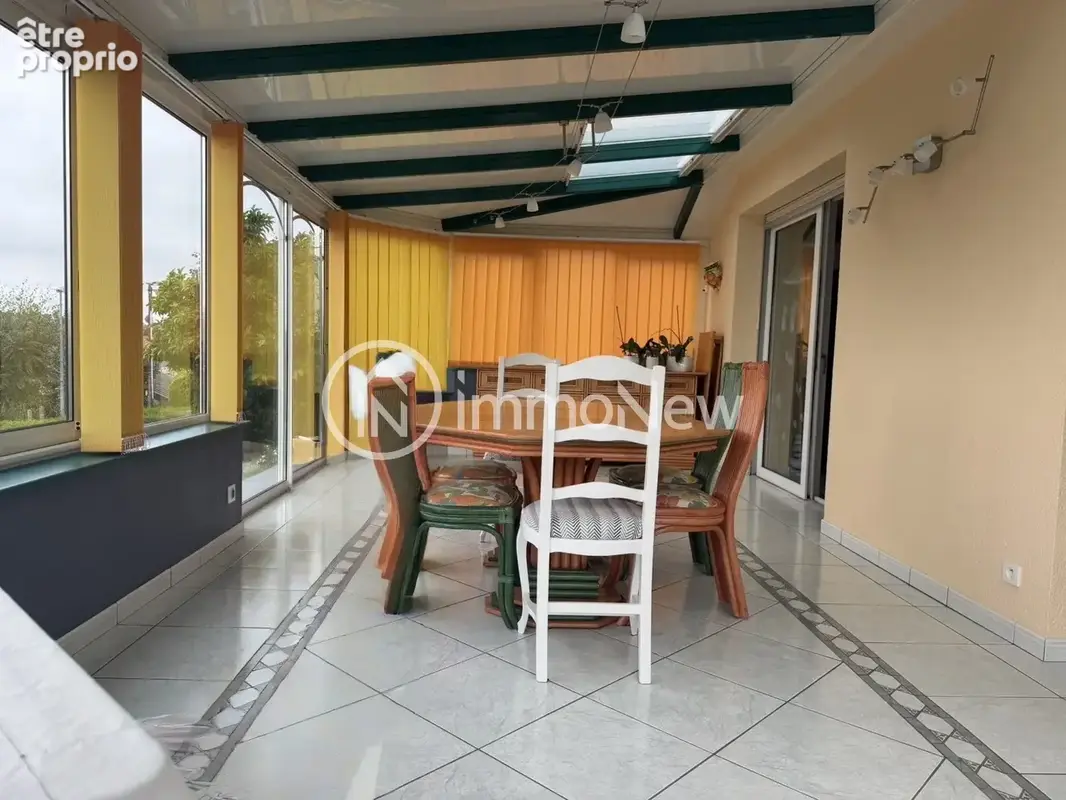 Beau pavillon vie plain pied 142 m2 sur terrain 1200 m2 au calme avec vue et a 500 m des commerces - photo 7
