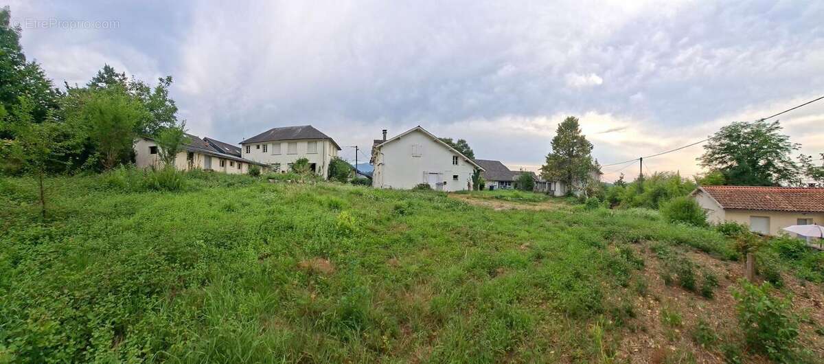 Ensemble Immobilier de 500 m² à Rénover .Triangle Pau - Tarbes - Lourdes - photo 3
