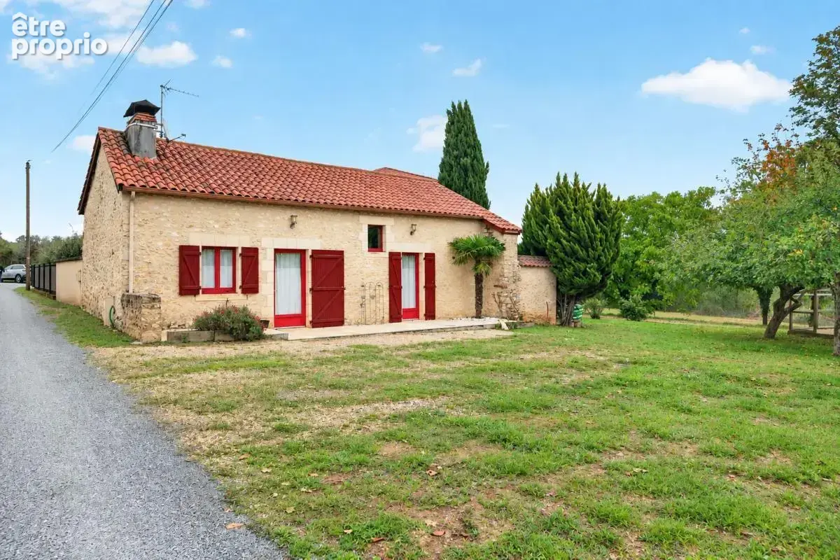 Séjour cathédrale, pierre et jardin : maison avec séchoir à Veyrines-de-Vergt - photo 16
