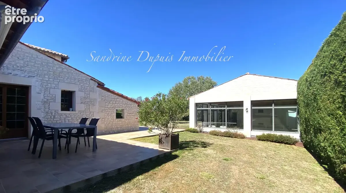 Aux portes de Saintes   Propriété de caractère avec piscine intérieure chauffée - photo 15
