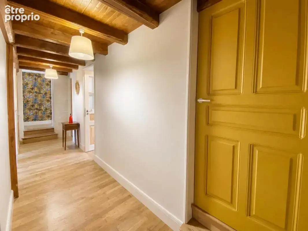 Maison 4 chambres de 212 m² à Saint-Fraigne - photo 16