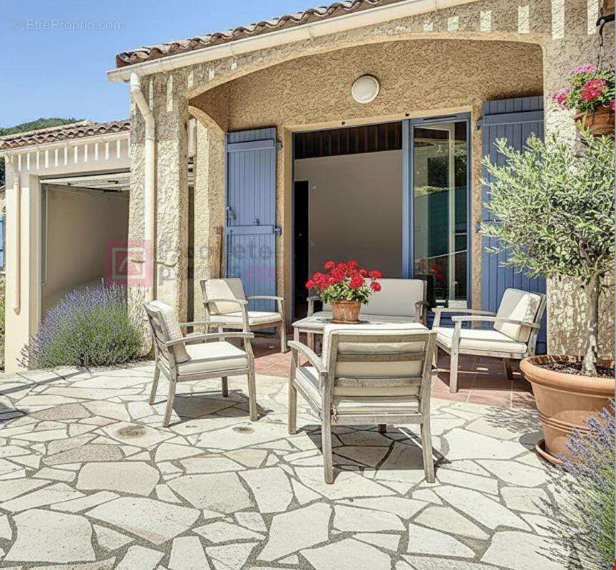 Maison à AURIBEAU-SUR-SIAGNE