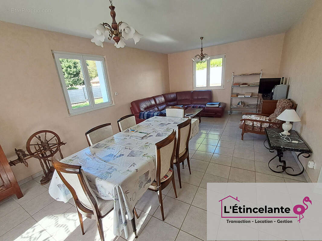 Maison à LE VAL-D&#039;AJOL