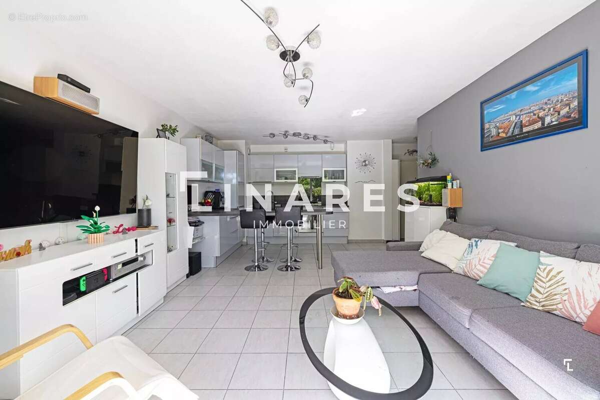Appartement à MARSEILLE-12E