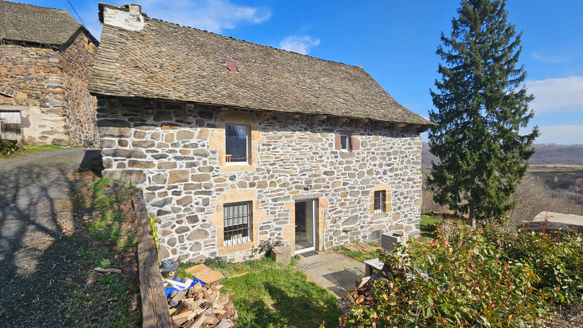 Maison à PRADES-D'AUBRAC