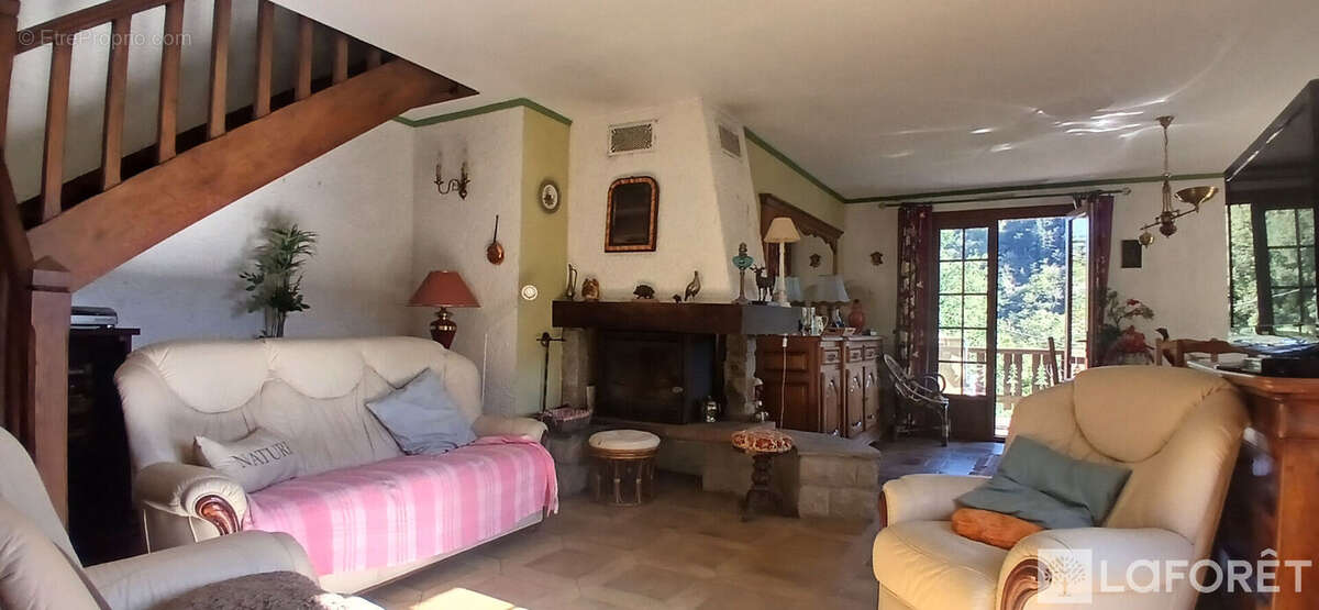 Maison à NEUVEGLISE