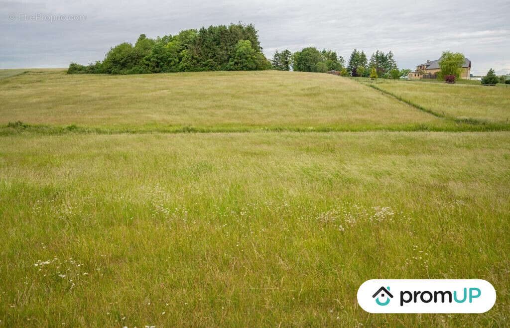 Terrain à PREZ