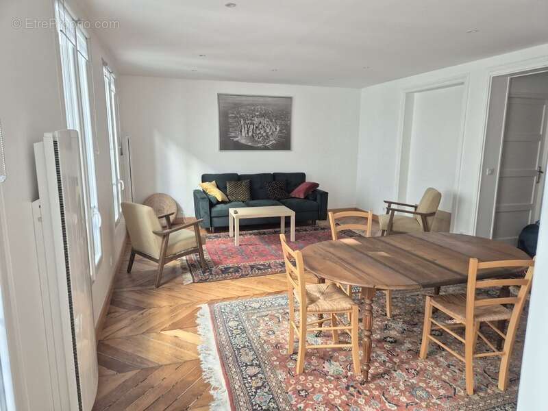 Appartement à vendre 4 pièces PARIS 10EME ARRONDISSEMENT (75) DPE en D - photo 4