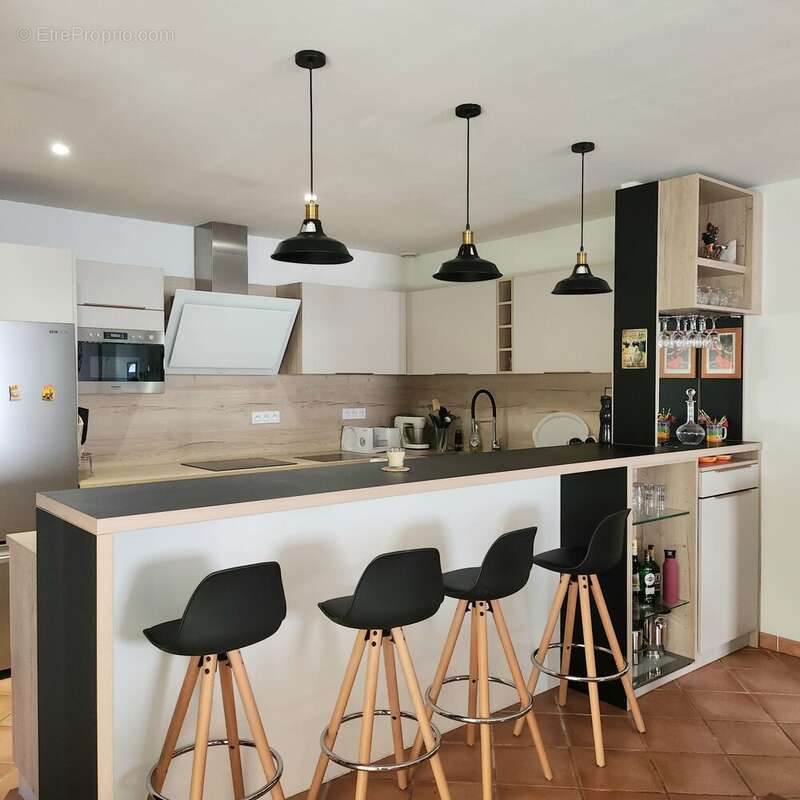 Maison à LEZAN
